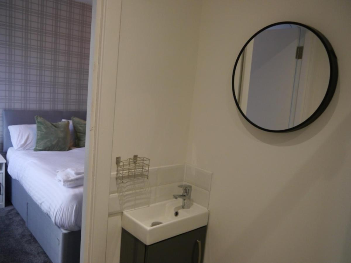 Caledonian Rooms Bellshill Εξωτερικό φωτογραφία